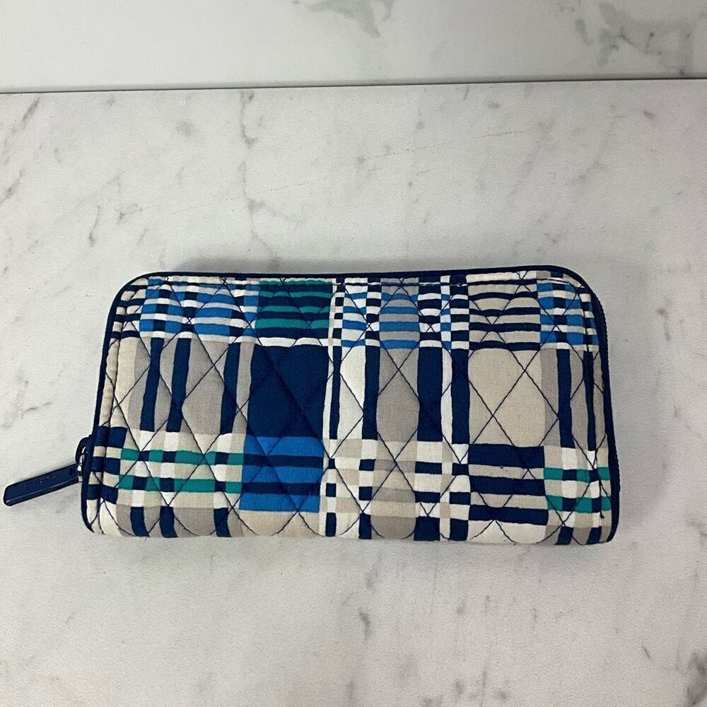 VERA BRADLEY Plaid Zip Around Wallet - Picture 2 of 3